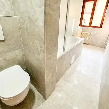 Ferienwohnung Tresor Cache - Petite Venise - 8 People Colmar Exterior foto